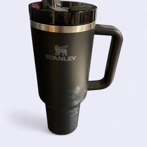 40 oz black Stanley cup